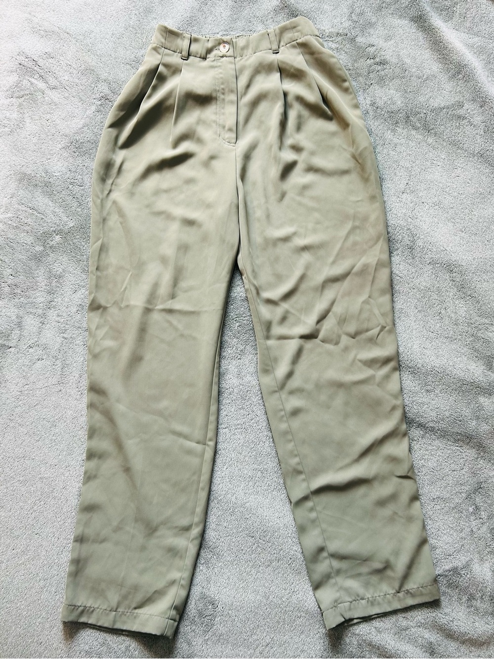 Lulus pleated high-waisted trouser pants